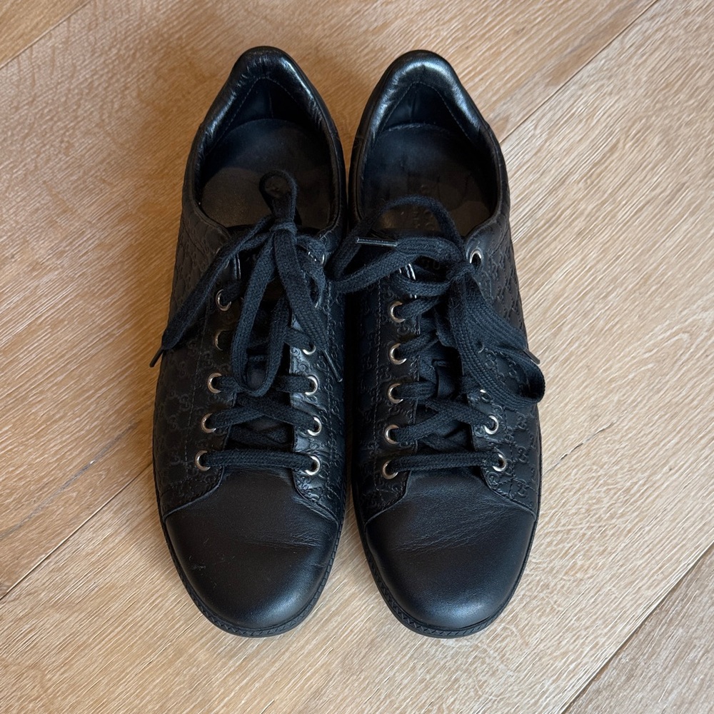 Gucci Men's Black Textured Sneakers
